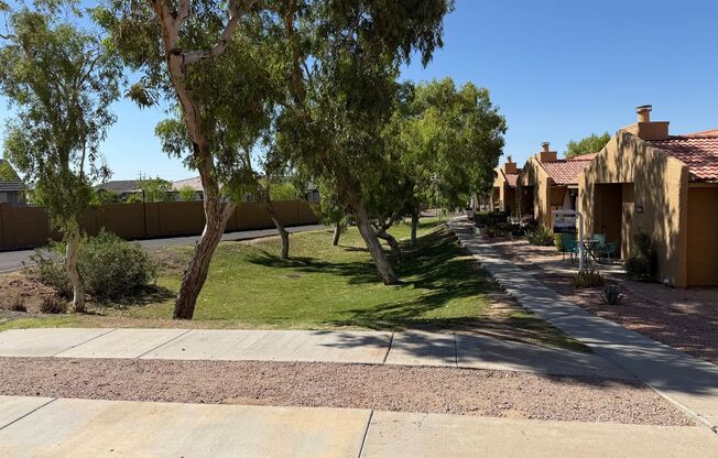 2 Bedroom townhome - washer dryer included