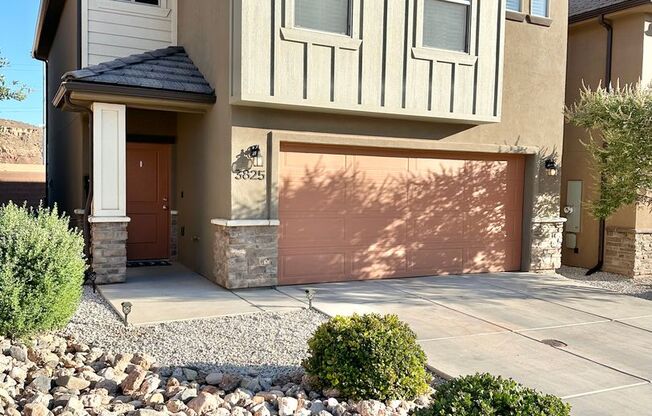 Beautiful Desert Canyon home! Price reduced!