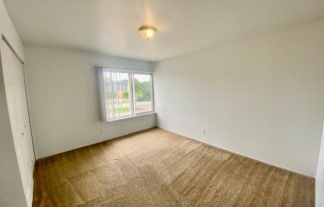 2 beds, 1 bath, 1,000 sqft, $1,245, Unit #25