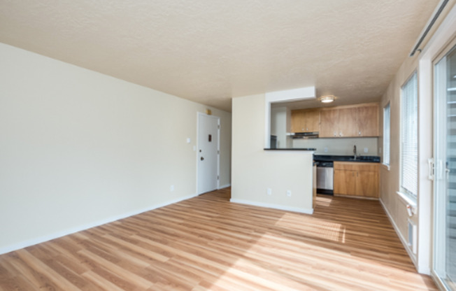 1 bed, 1 bath, 550 sqft, $1,695, Unit 204