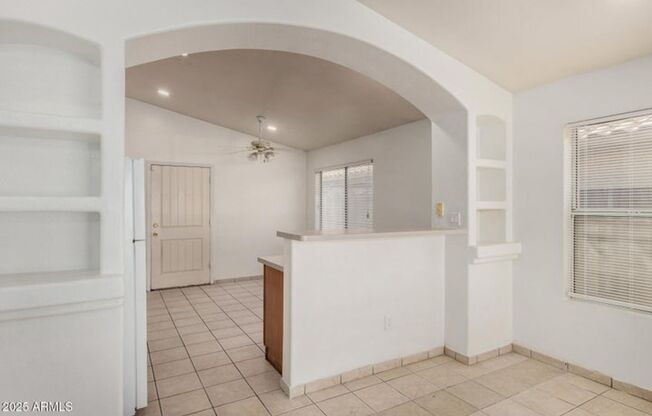 8759 W Coronado Rd, Phoenix - Nice 3 bed, 2 bath, large fenced yard