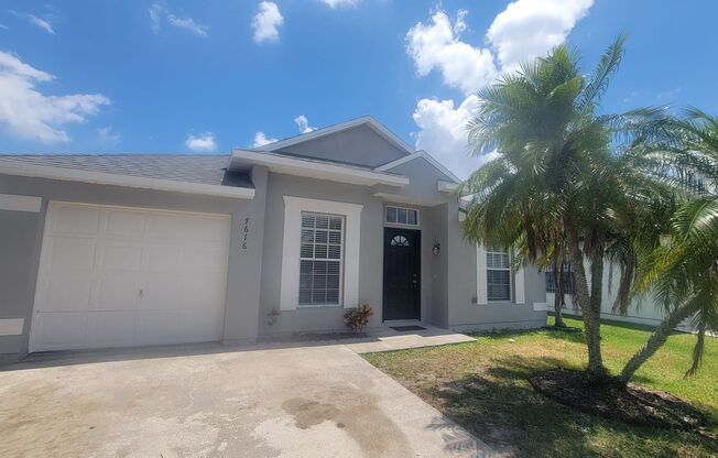 Corner of Curry Ford and Goldenrod 3 bedroom 2 baths and one car garage