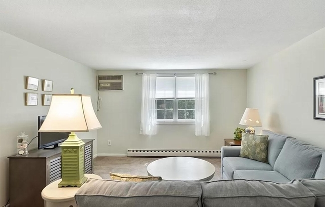37 LEONARD RD