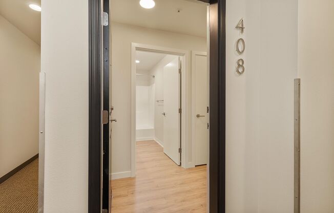 Studio, 1 bath, 413 sqft, $1,445, Unit 408