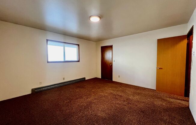 1 bed, 1 bath, 600 sqft, $960, Unit J-1