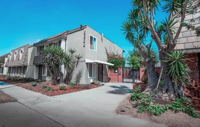 5505 Ackerfield Ave in Long Beach
