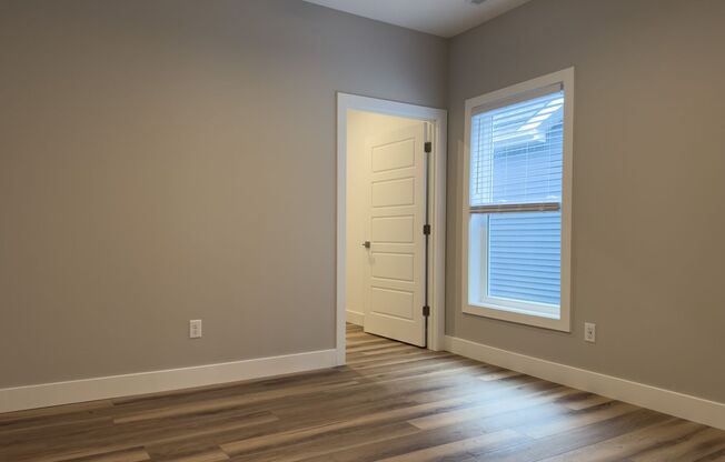 2 beds, 2 baths, 1,300 sqft, $3,199