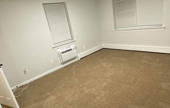 2 beds, 1.5 baths, 850 sqft, $1,925, Unit B07