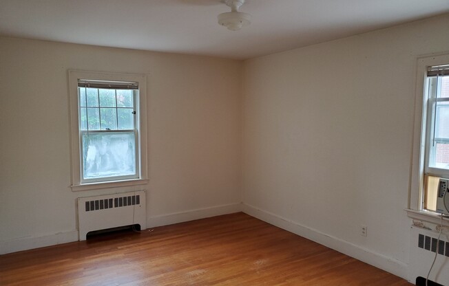 1 bed, 1 bath, 920 sqft, $2,000, Unit 2