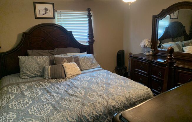 Cute home on SouthWest side of Carbondale