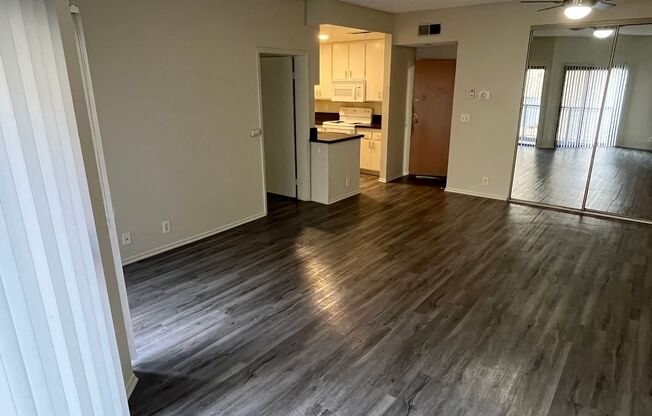 1 bed, 1 bath, 695 sqft, $2,898, Unit 206