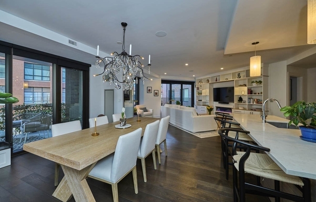 2 beds, 2 baths, 1,435 sqft, $6,990, Unit 501