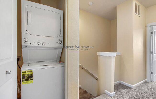 3 beds, 3.5 baths, $2,695