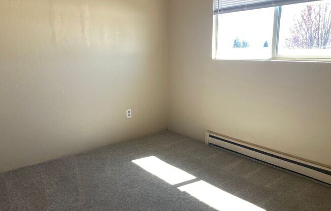 MP137 - 2945-2951 N Lee St