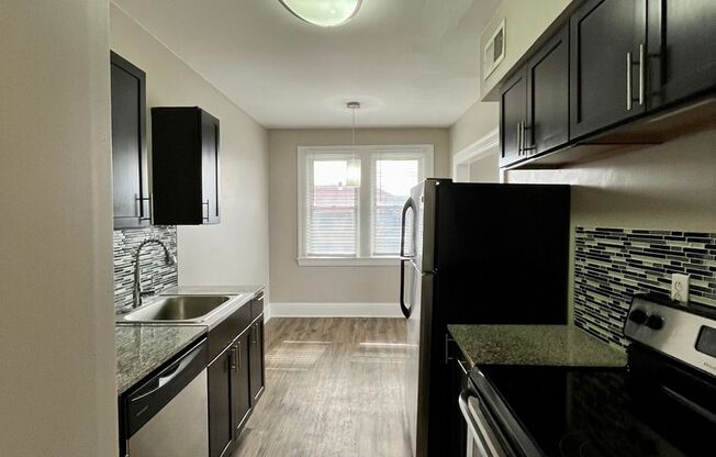 2 beds, 1 bath, 830 sqft, $1,345, Unit B8