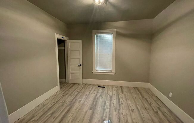 4 beds, 1 bath, 4 sqft, $1,245