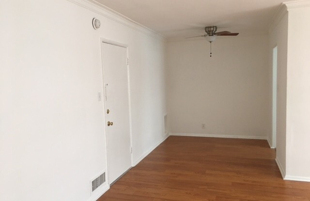 Studio, 1 bath, $1,965, Unit 112