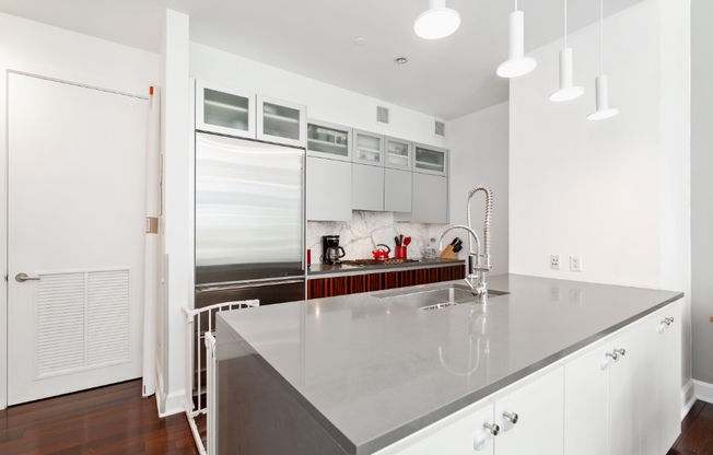 243 W 60 ST