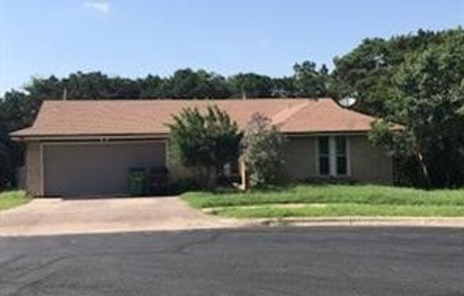 WONDERFUL HOME WITH VIEW OVER LOOKING BRUSHY CREEK