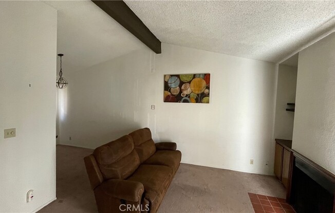 1 bed, 1 bath, 697 sqft, $2,000, Unit 11