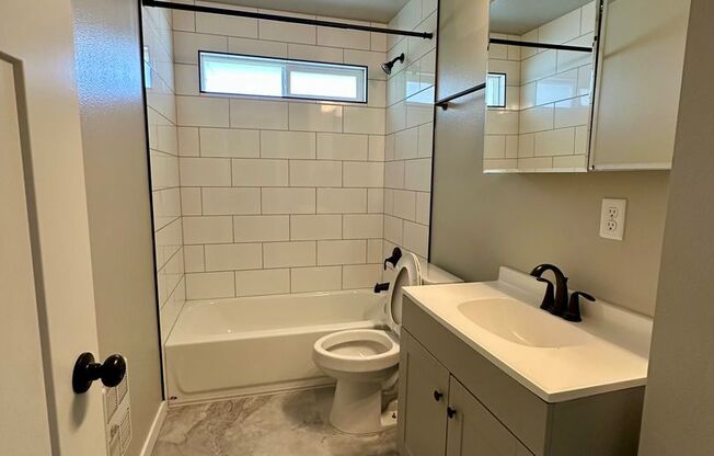 Move-in ready! Upgraded 2 Bedroom Condo