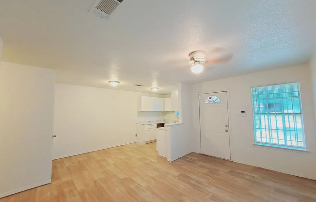 1500-1502 E. Mulkey Street