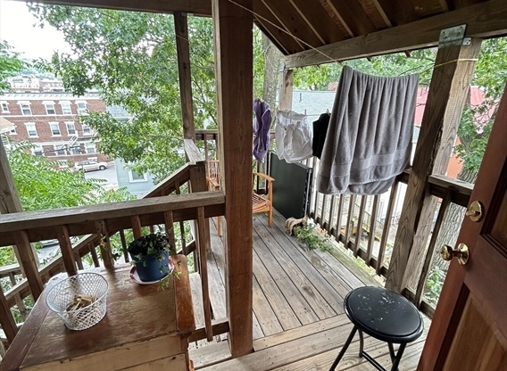 2 beds, 1 bath, $2,300, Unit 3