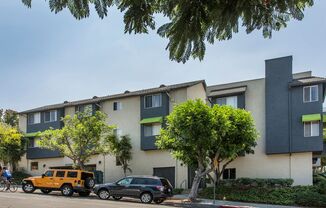 1 bed, 1 bath, 450 sqft, $2,300, Unit 506