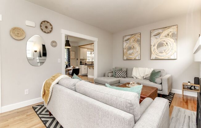 3 beds, 1.5 baths, $3,200
