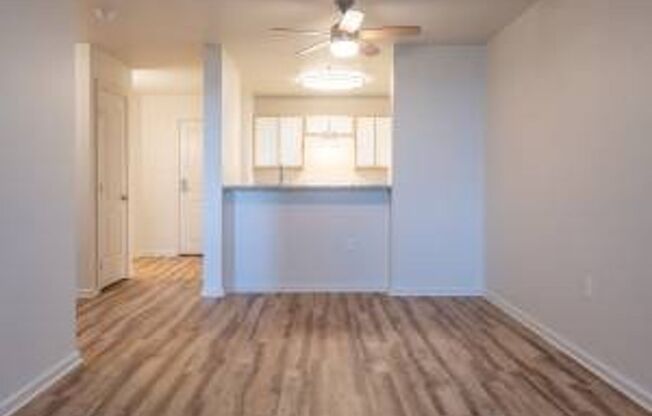 1 bed, 1 bath, 675 sqft, $1,465, Unit 201