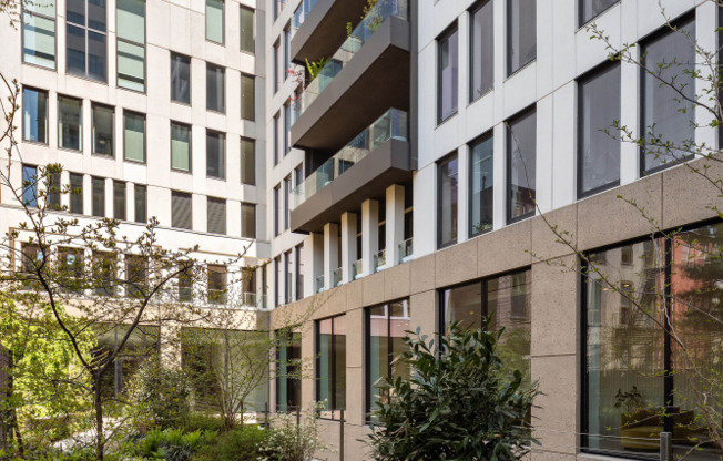 58 SAINT MARKS PL