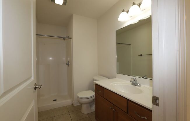 5 beds, 2 baths, $4,295
