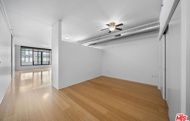 1 bed, 1 bath, 1,040 sqft, $2,895, Unit 1008