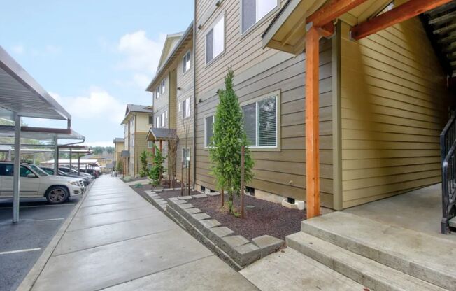 1 bed, 1 bath, 728 sqft, $1,475, Unit 137