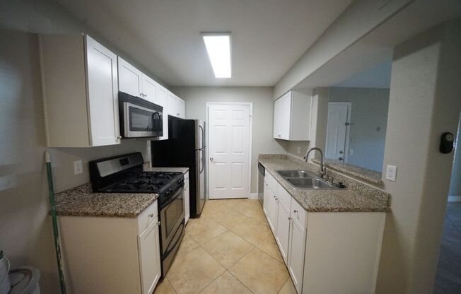 1 bed, 1 bath, $1,195, Unit Building 4