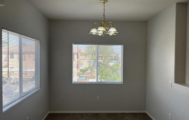 2 beds, 2 baths, 1,048 sqft, $1,500