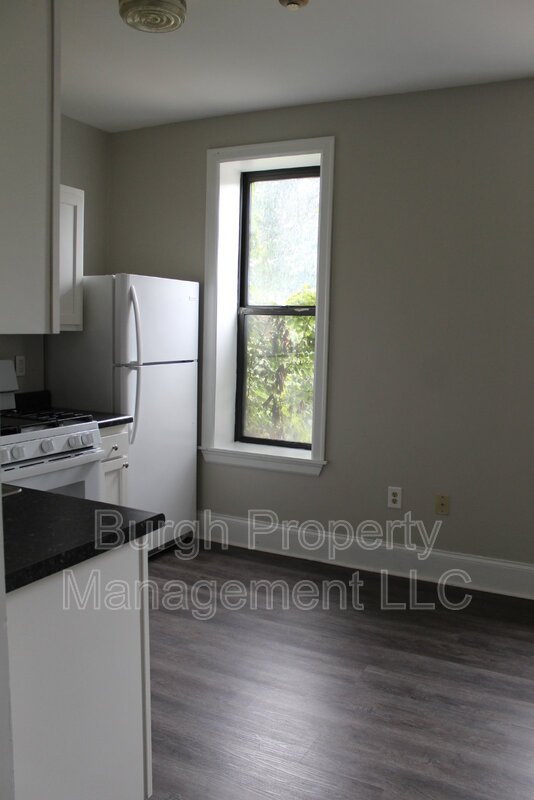 1009 PENN AVE