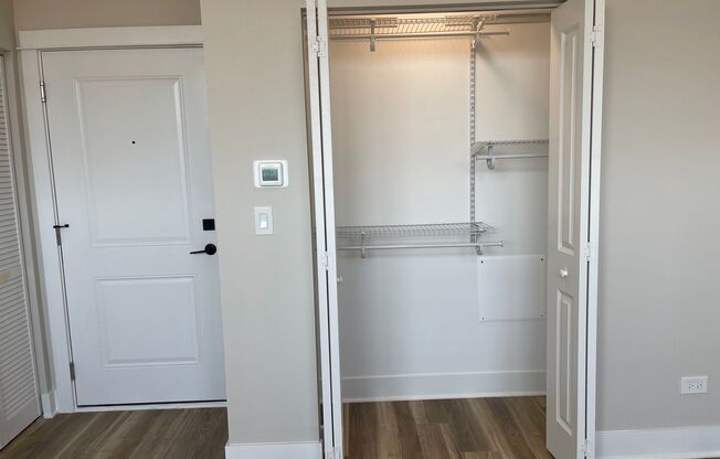 Studio, 1 bath, 415 sqft, $1,650, Unit 307