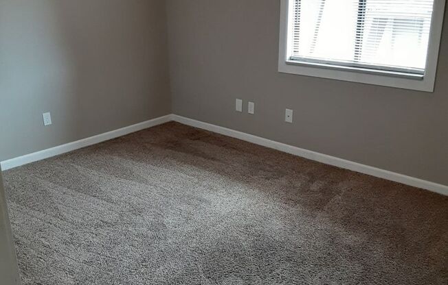 1 bed, 1 bath, 600 sqft, $825, Unit 30