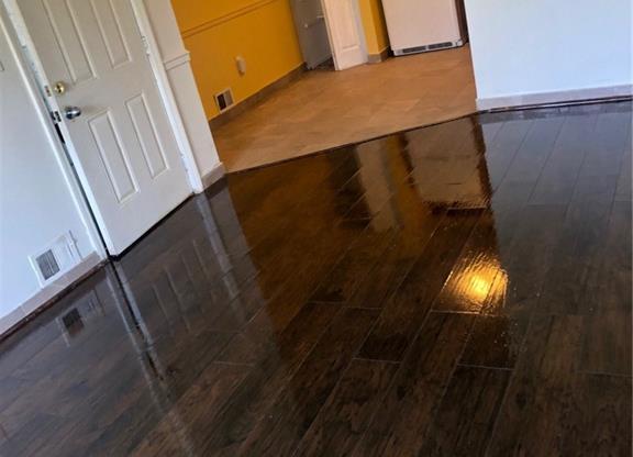331 LANCASTER CT