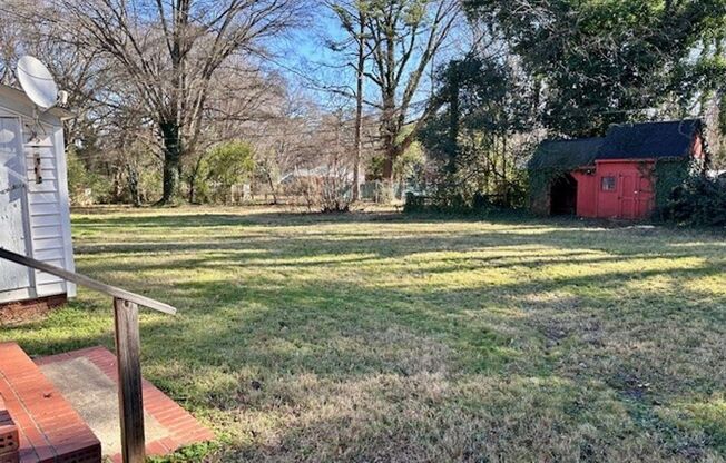 Won't LAST 2 Bedroom 1 bath Home with BONUS ROOM ~ Available Soon