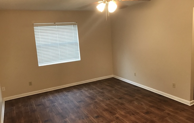 2 beds, 1 bath, $1,450