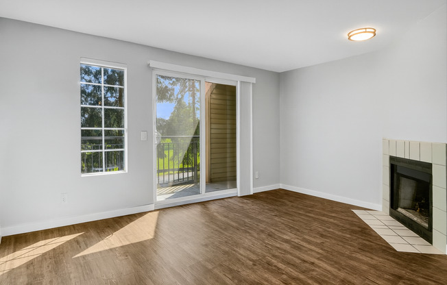 Beautiful 2 bed, 1.5 bath Townhome located in Edmonds $2395/mo.