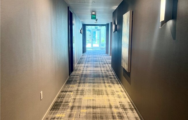 1 bed, 1 bath, 828 sqft, $3,100, Unit 2102