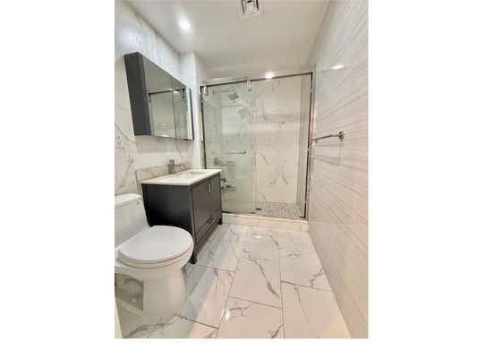 141 26 NORTHERN BLVD