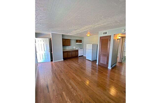Boyd Street 4822-4826 Sahler