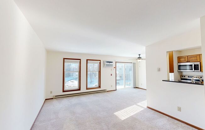 2 beds, 1 bath, 950 sqft, $1,780, Unit 7618RA