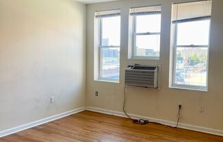 Studio, 1 bath, 380 sqft, $925, Unit 401