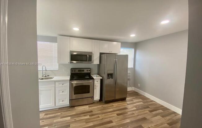 345 NE 168 ST