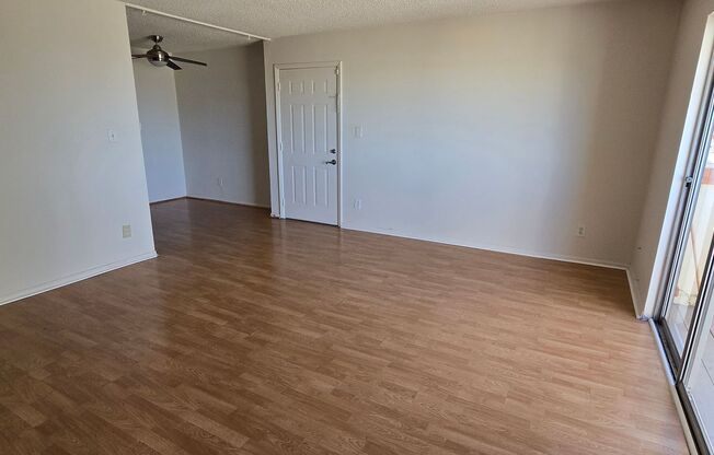 2 beds, 1 bath, $1,395